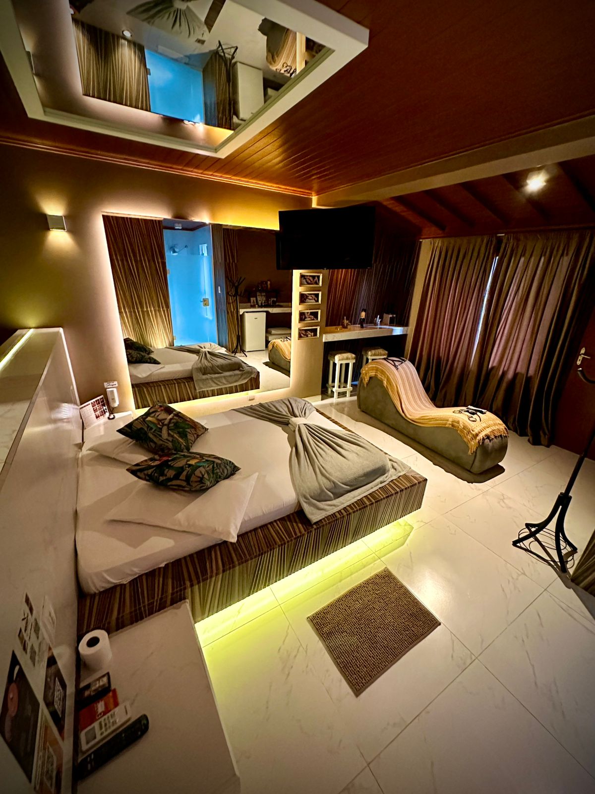 Venha nos visitar e coloque o amor no topo da sua lista de prioridades!